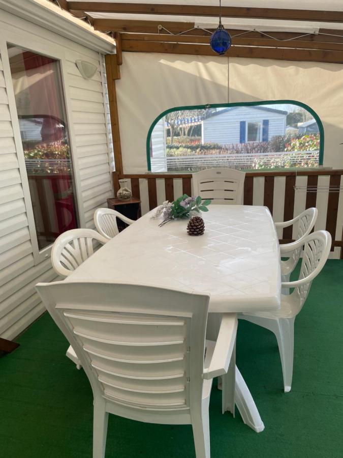 Mobil Home Parfait Etat Sur Camping Arvert Exterior foto